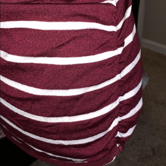 Juniors Ruched Ribbed Collar Pullover - Picture 6 of 7